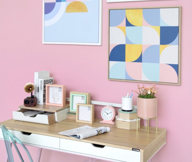 Semua Isi Sudah Pakai Produk Informa Tinggal Sentuhan Pada Ruang Tamunya